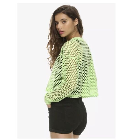 💥Hot Topic Neon Green Fishnet Mesh Oversized Crop Top - Picture 4 of 7